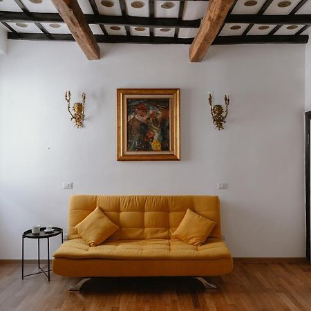 Charming Frattina - 2 Bathrooms New Apartment Рим Екстериор снимка