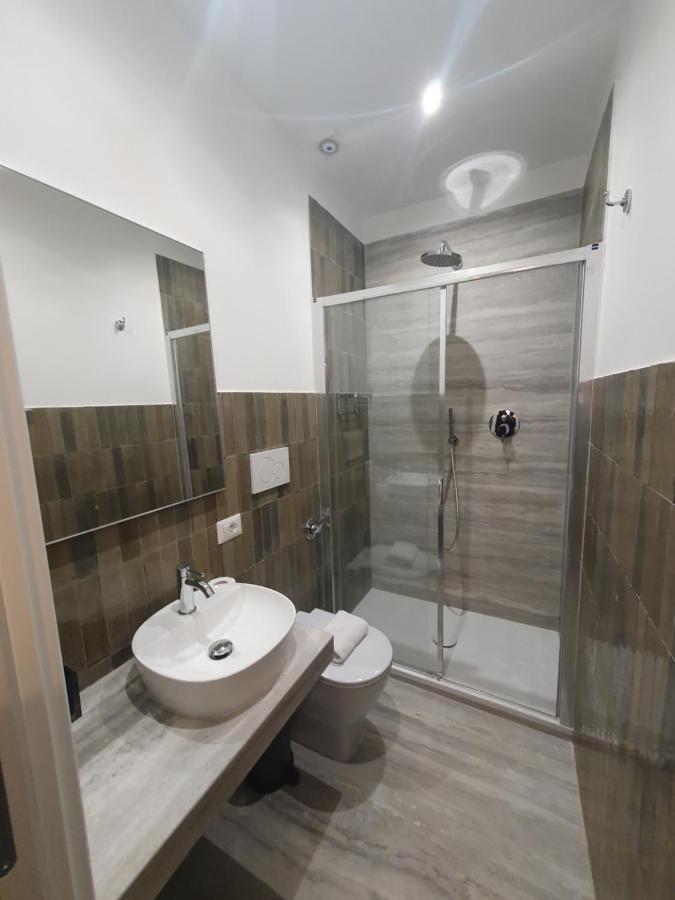 Charming Frattina - 2 Bathrooms New Apartment Рим Екстериор снимка