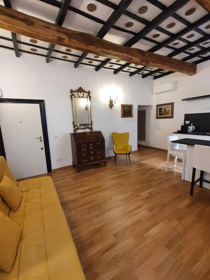 Charming Frattina - 2 Bathrooms New Apartment Рим Екстериор снимка